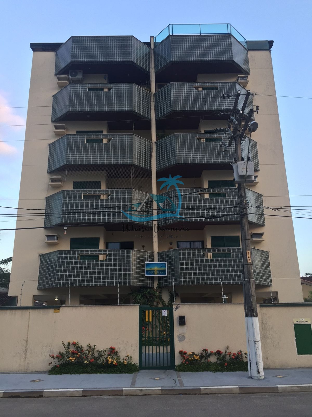 Apartamento com 2 Dormitórios à Venda No Itaguá Ubatuba
