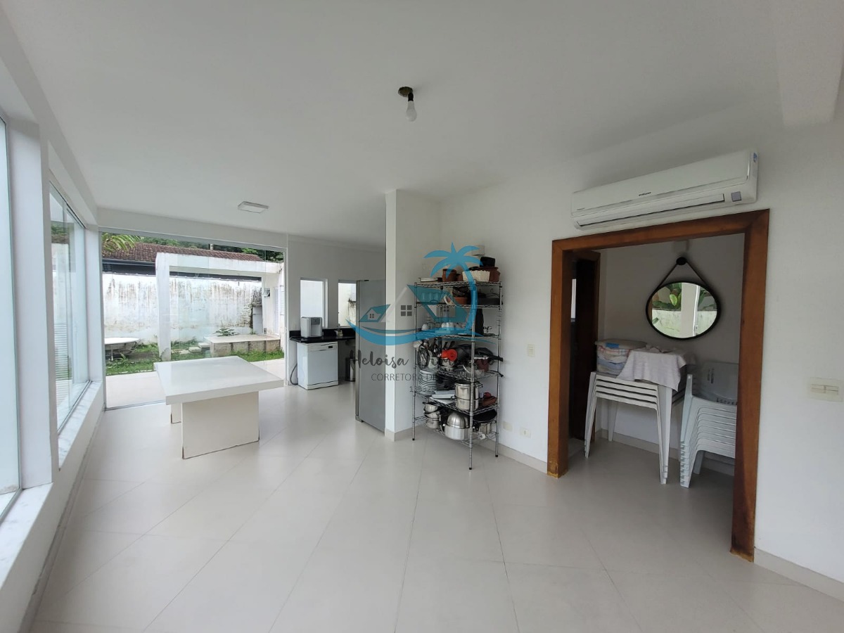 Casa de Condomínio à venda com 4 quartos, 277m² - Foto 14